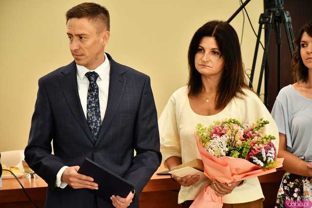 [FOTO] Zmiana dyrektorów w dwóch świdnickich podstawówkach. Komu powierzono zarządzanie szkołami?