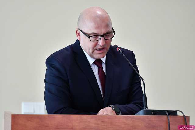 [FOTO] Prezydent Świdnicy z wotum zaufania i absolutorium. Żaden chodnik w mieście nie jest ani platformerski, ani pisowski, ani lewicowy
