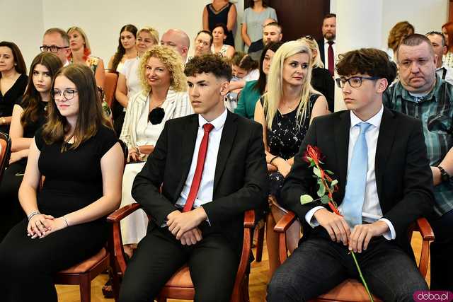 [FOTO] Nagrodzono najlepszych uczniów świdnickich podstawówek