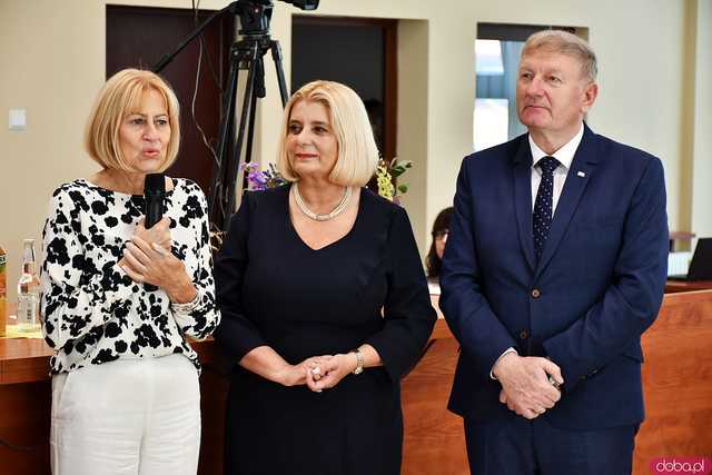 [FOTO] Zakończenie wieloletniej pracy na rzecz miasta i uhonorowanie radnego oraz prezydent