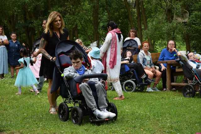 [FOTO] Złota Woda pełna wzruszeń – uroczystość zakończenia roku PSONI Koło w Świdnicy