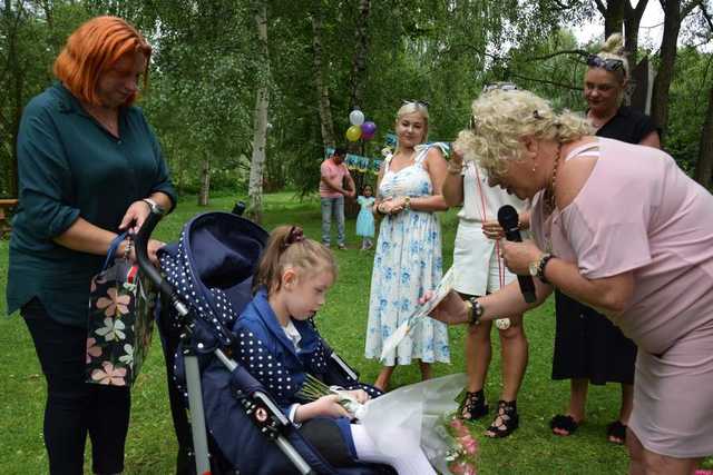 [FOTO] Złota Woda pełna wzruszeń – uroczystość zakończenia roku PSONI Koło w Świdnicy