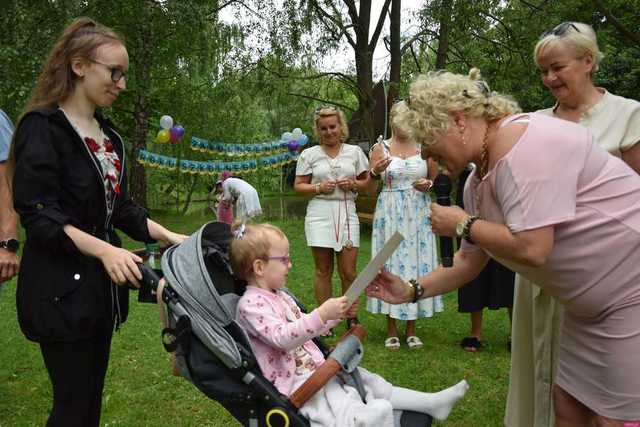 [FOTO] Złota Woda pełna wzruszeń – uroczystość zakończenia roku PSONI Koło w Świdnicy