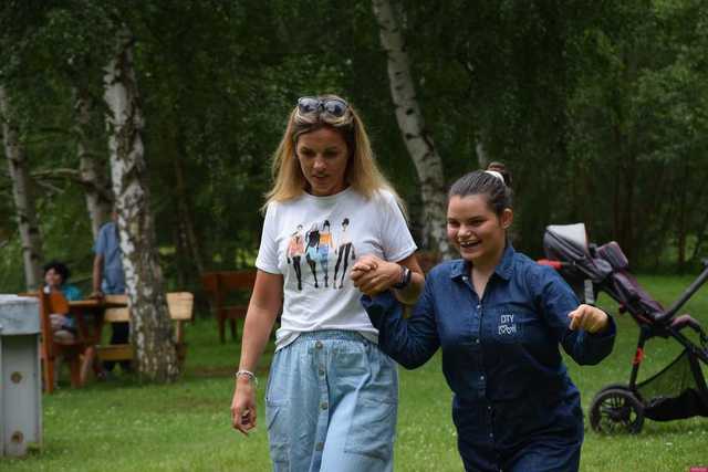 [FOTO] Złota Woda pełna wzruszeń – uroczystość zakończenia roku PSONI Koło w Świdnicy