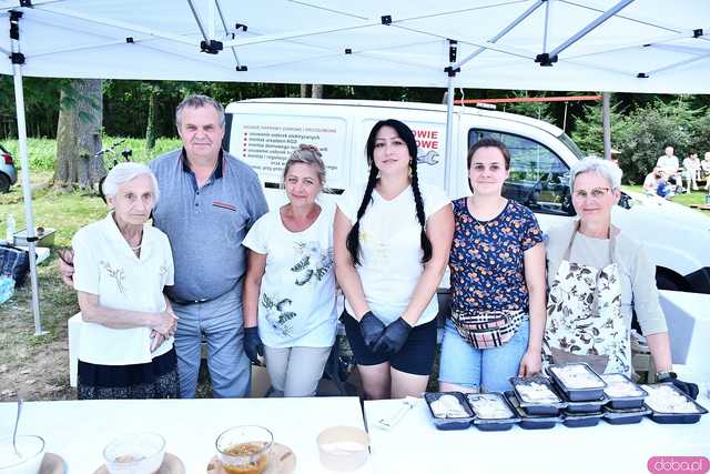 [WIDEO/FOTO] Pierogi królowały w Łażanach po raz czwarty! Kulinarna uczta, konkursy i atrakcje dzieci podczas Święta Pieroga