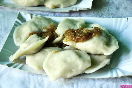 [WIDEO/FOTO] Pierogi królowały w Łażanach po raz czwarty! Kulinarna uczta, konkursy i atrakcje dzieci podczas Święta Pieroga