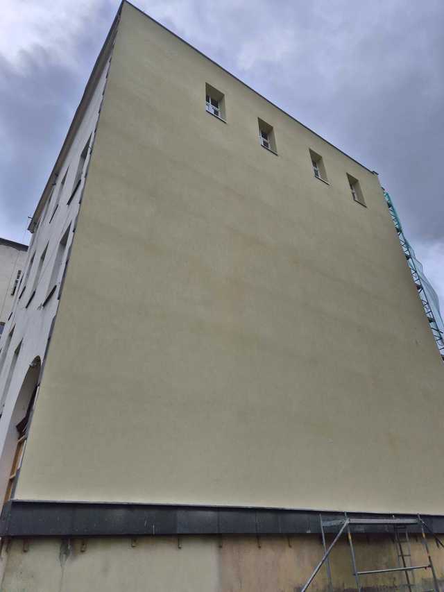 [FOTO] W okresie wakacyjnym dalszy ciąg renowacji placówek oświatowych. Co zostanie wykonane?