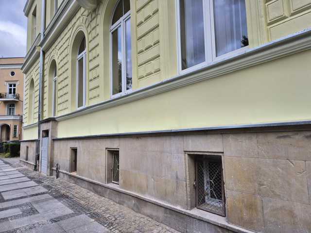 [FOTO] W okresie wakacyjnym dalszy ciąg renowacji placówek oświatowych. Co zostanie wykonane?