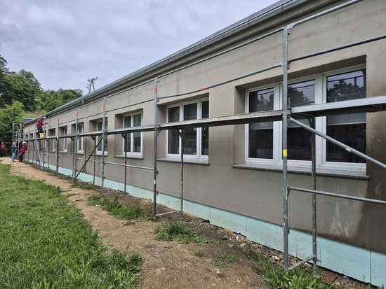[FOTO] W okresie wakacyjnym dalszy ciąg renowacji placówek oświatowych. Co zostanie wykonane?