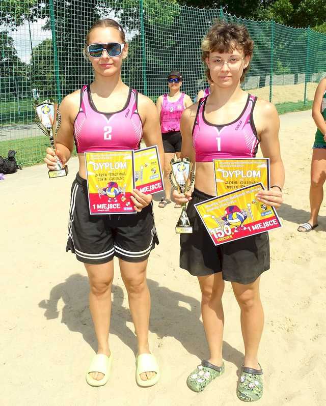 [FOTO] Rywalizowali w 1. Otwartym Turnieju plażówki