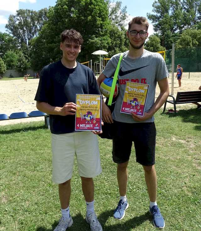 [FOTO] Rywalizowali w 1. Otwartym Turnieju plażówki