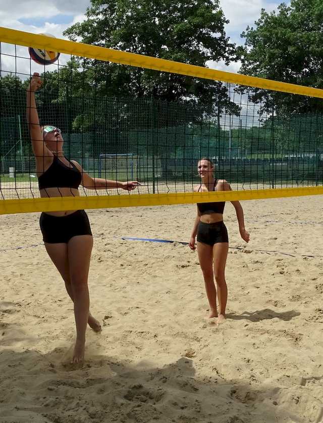 [FOTO] Rywalizowali w 1. Otwartym Turnieju plażówki