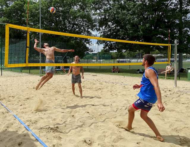 [FOTO] Rywalizowali w 1. Otwartym Turnieju plażówki
