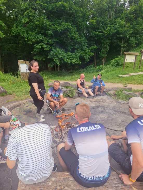 [FOTO] Przemaszerowali 58 kilometrów, aby wesprzeć leczenie i rehabilitację Kuby