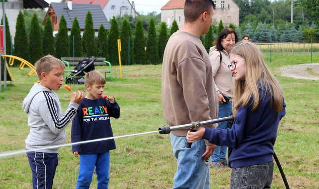 [FOTO] Za nami pierwszy festyn w ramach Lata z GOKSiR-em. Najmłodsi bawili się w Dzierzkowie