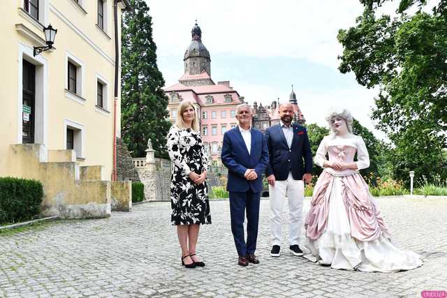 [FOTO] Wrocławianie odwiedzili Zamek Książ za darmo. To nagroda za zwycięstwo we frekwencyjnym pojedynku