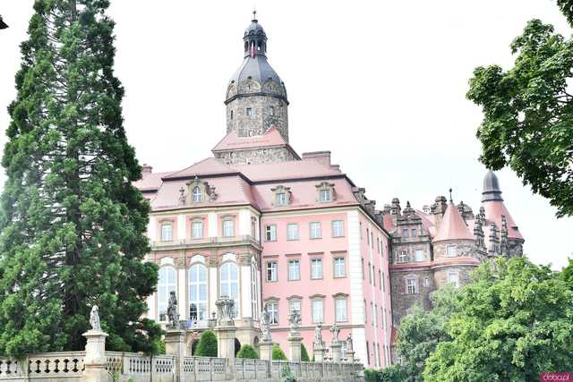 [FOTO] Wrocławianie odwiedzili Zamek Książ za darmo. To nagroda za zwycięstwo we frekwencyjnym pojedynku