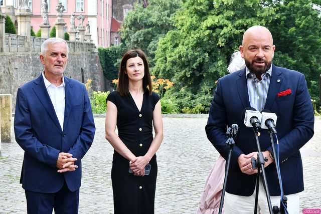 [FOTO] Wrocławianie odwiedzili Zamek Książ za darmo. To nagroda za zwycięstwo we frekwencyjnym pojedynku