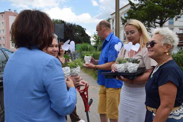 [FOTO] Wizytacja z nadzieją. Poseł Robert Jagła i senator Agnieszka Kołacz-Leszczyńska z wizytą w świdnickim kole PSONI