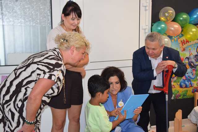 [FOTO] Wizytacja z nadzieją. Poseł Robert Jagła i senator Agnieszka Kołacz-Leszczyńska z wizytą w świdnickim kole PSONI
