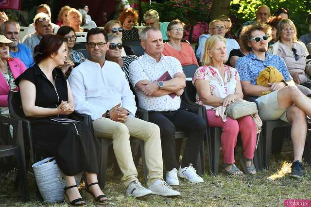 [WIDEO/FOTO] Ruszył cykl fortepianowych koncertów w nastrojowym otoczeniu. Najpierw w kamieniołomie, potem w Szczotkarni