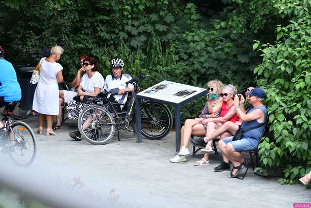 [WIDEO/FOTO] Inauguracja muzycznego cyklu w parkowej scenerii. Na start Muzycznej Altany wystąpił Dariusz Mizidar Miziarski