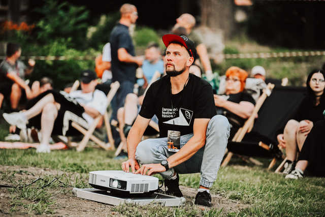 [FOTO] Kino plenerowe w Mrowinach. Kolejny cykl seansów w ramach 14. Żarowskiego Festiwalu Filmowego
