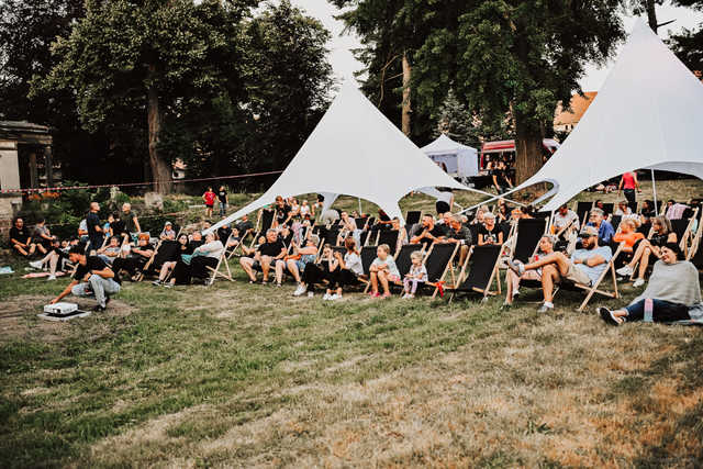 [FOTO] Kino plenerowe w Mrowinach. Kolejny cykl seansów w ramach 14. Żarowskiego Festiwalu Filmowego