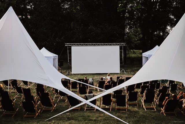 [FOTO] Kino plenerowe w Mrowinach. Kolejny cykl seansów w ramach 14. Żarowskiego Festiwalu Filmowego
