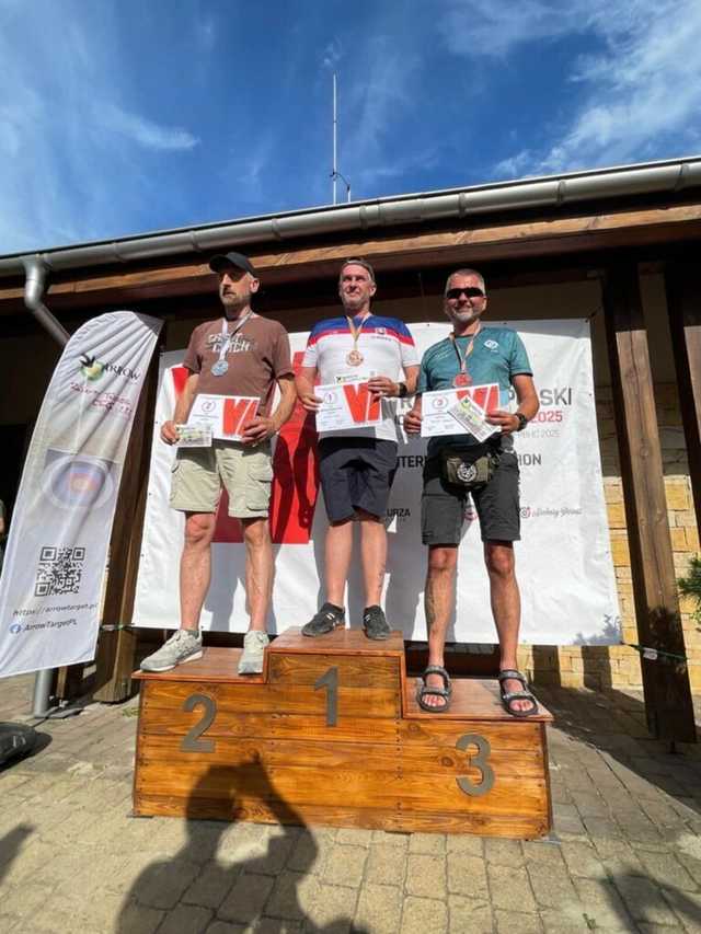[FOTO] Żarowscy łucznicy z medalami na VI Mistrzostwach Polski 3D w Łucznictwie Myśliwskim