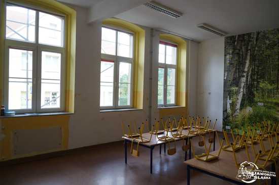 [FOTO] Budynki oświatowe na terenie gminy zostaną wyremontowane. Inwestycja pochłonie 21 mln złotych