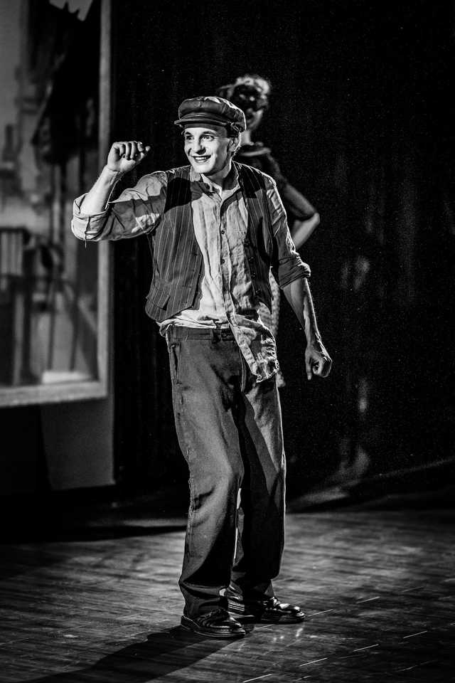 [FOTO] Świdnicki Rynek znów zamienia się w scenę – ruszył 27. Festiwal Teatru Otwartego!