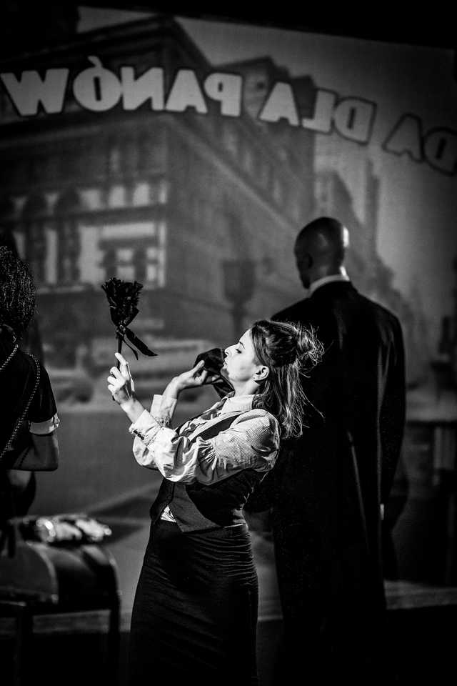 [FOTO] Świdnicki Rynek znów zamienia się w scenę – ruszył 27. Festiwal Teatru Otwartego!