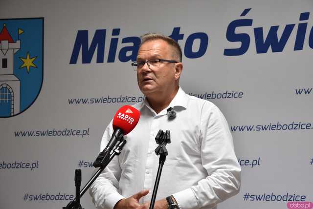 [FOTO, WIDEO] Jesteśmy samodzielni energetycznie Świebodzice inwestują w modernizację Wodnego Cetrum Rekreacji