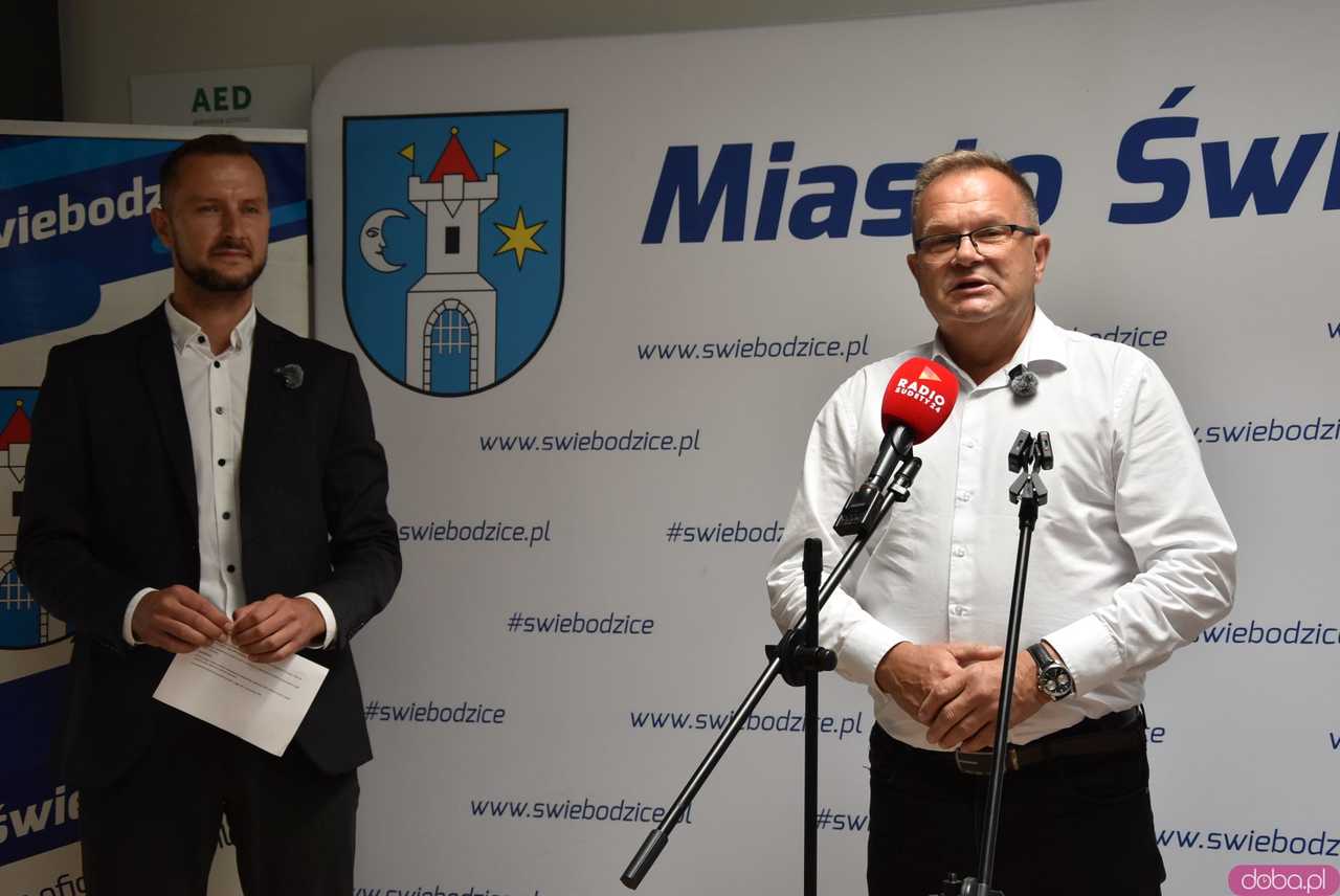 [FOTO, WIDEO] Jesteśmy samodzielni energetycznie Świebodzice inwestują w modernizację Wodnego Cetrum Rekreacji
