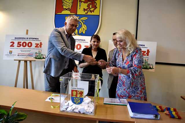Komunikat prasowy: Znamy zwycięzców loterii „ROZLICZ PIT W GMINIE ŚWIDNICA” 