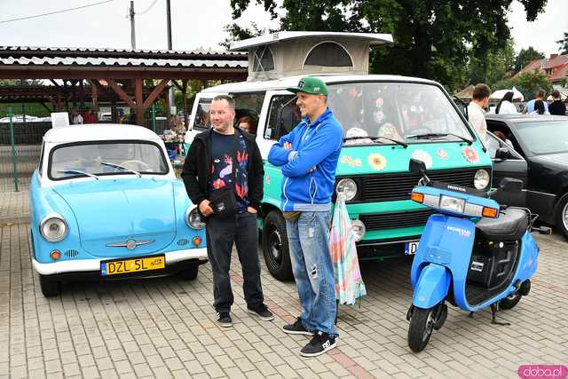 [WIDEO/FOTO] Miłośnicy motoryzacji spotkali się w Żarowie po raz dziesiąty