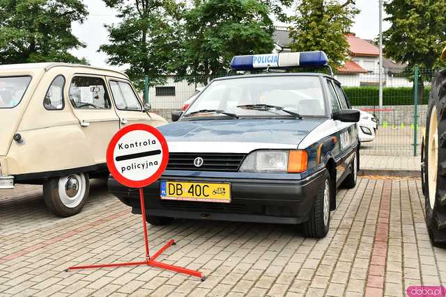 [WIDEO/FOTO] Miłośnicy motoryzacji spotkali się w Żarowie po raz dziesiąty