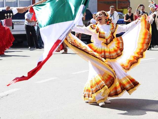 Pięć dni występów i spotkań, zespoły z ośmiu krajów, szereg koncertów. Przed nami 33. edycja Międzynarodowego Festiwalu Folkloru [PROGRAM]