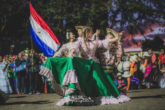 Pięć dni występów i spotkań, zespoły z ośmiu krajów, szereg koncertów. Przed nami 33. edycja Międzynarodowego Festiwalu Folkloru [PROGRAM]