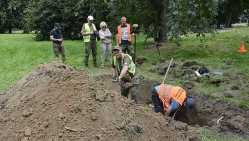 [FOTO] W Rogoźnicy prowadzono badania archeologiczne. Co odkryto? Jaki jest ich cel?