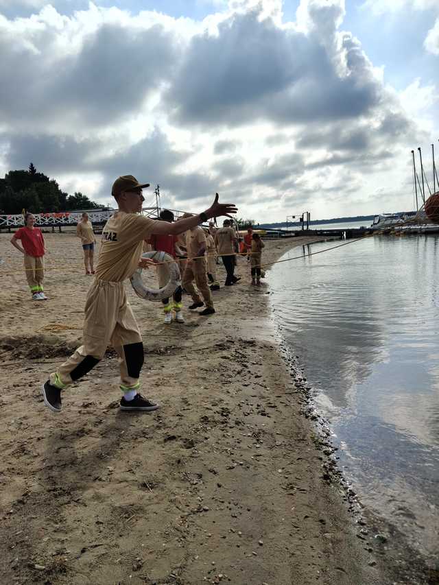 Młodzi strażacy ze Strzelec szkolili się w zakresie ratownictwa wodnego [FOTO]