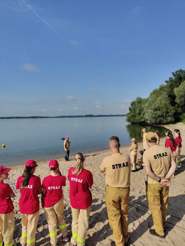 Młodzi strażacy ze Strzelec szkolili się w zakresie ratownictwa wodnego [FOTO]