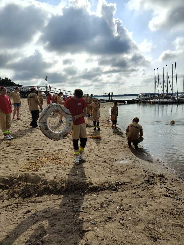 Młodzi strażacy ze Strzelec szkolili się w zakresie ratownictwa wodnego [FOTO]