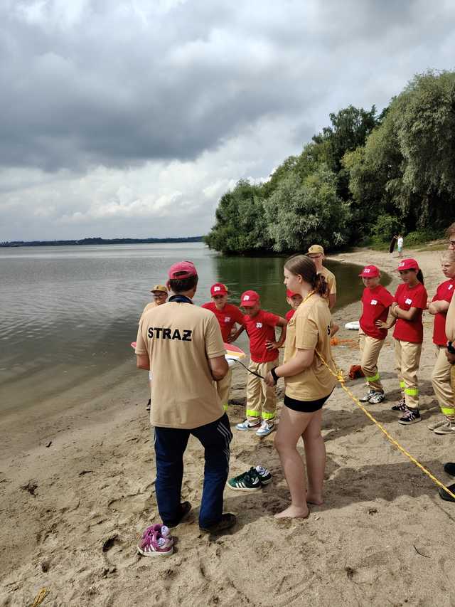 Młodzi strażacy ze Strzelec szkolili się w zakresie ratownictwa wodnego [FOTO]