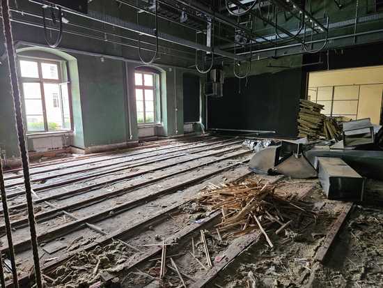 [FOTO] Tak wygląda teatr świdnicki w przebudowie. Co dokładnie zostanie wykonane? Kiedy zakończenie prac?