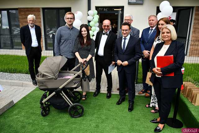 [FOTO] Uroczyste otwarcie nowego budynku TBS. Powstało tam 28 mieszkań dla świdniczan