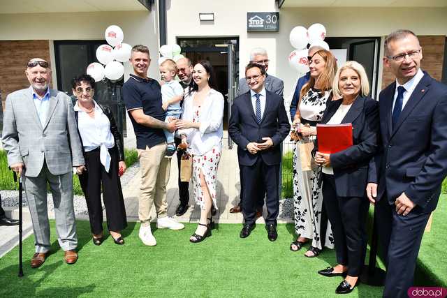 [FOTO] Uroczyste otwarcie nowego budynku TBS. Powstało tam 28 mieszkań dla świdniczan