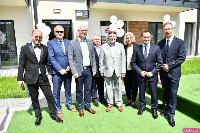 [FOTO] Uroczyste otwarcie nowego budynku TBS. Powstało tam 28 mieszkań dla świdniczan