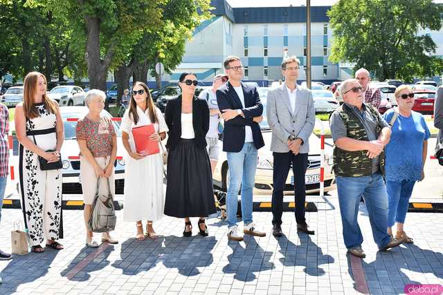 [FOTO] Uroczyste otwarcie nowego budynku TBS. Powstało tam 28 mieszkań dla świdniczan
